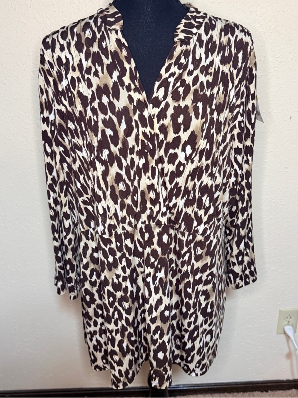 Style & Co Women’s 1X Leopard Print V-Neck Long Sleeve Tunic Top Career Date
